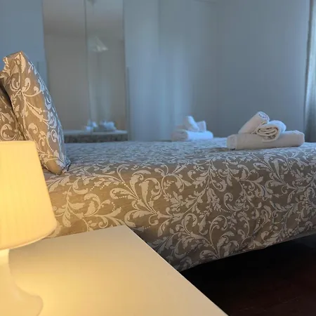 Re *